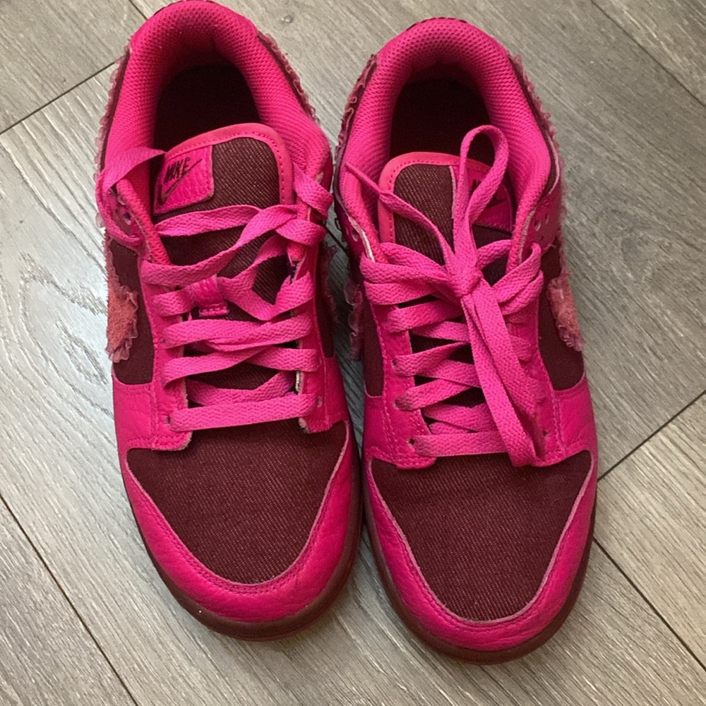 Nike Valentines day dunk lows pink and frills lace - Picture 7 of 8